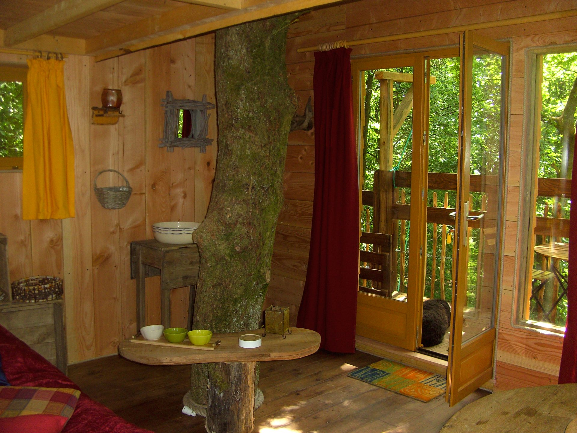 Intérieur en bois de la cabane