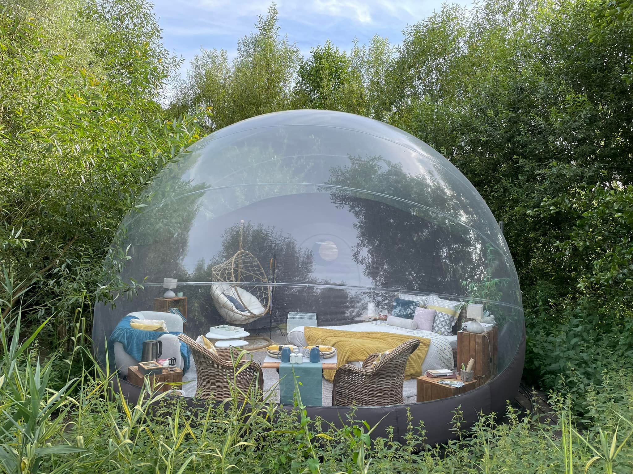 Terrasse au bord de la rivière