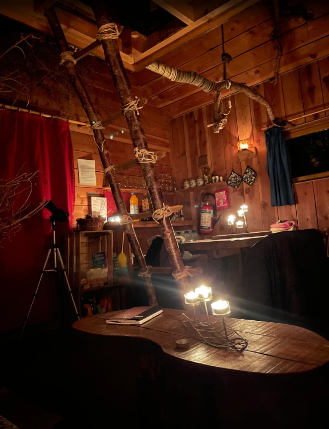 Ambiance chaleureuse dans la cabane