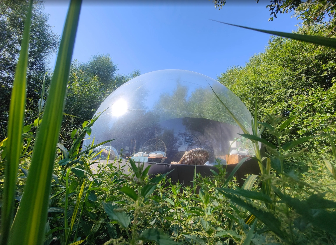 Séjour romantique dans une bulle transparente en Belgique