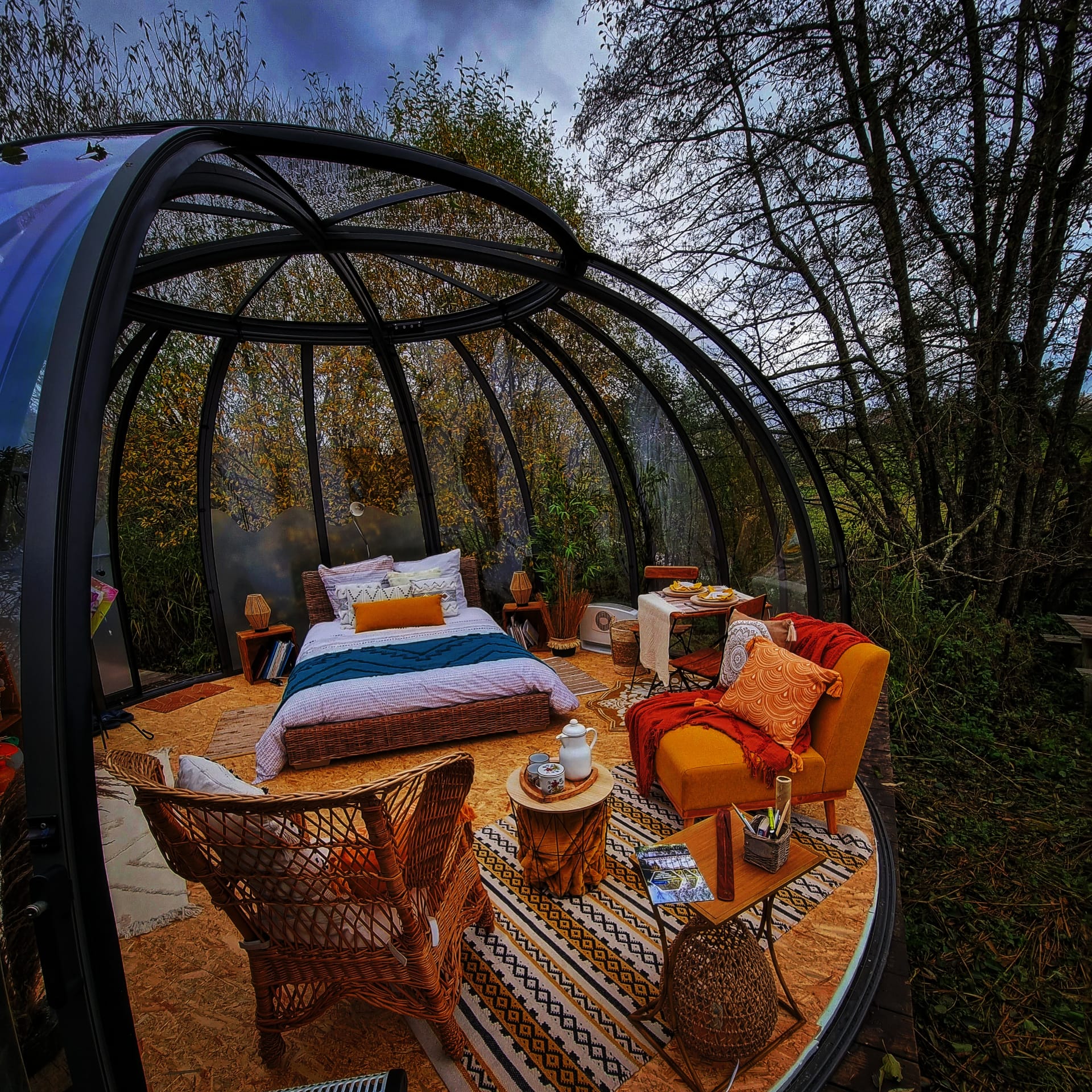 Dôme au calme dans un environnement naturel préservé